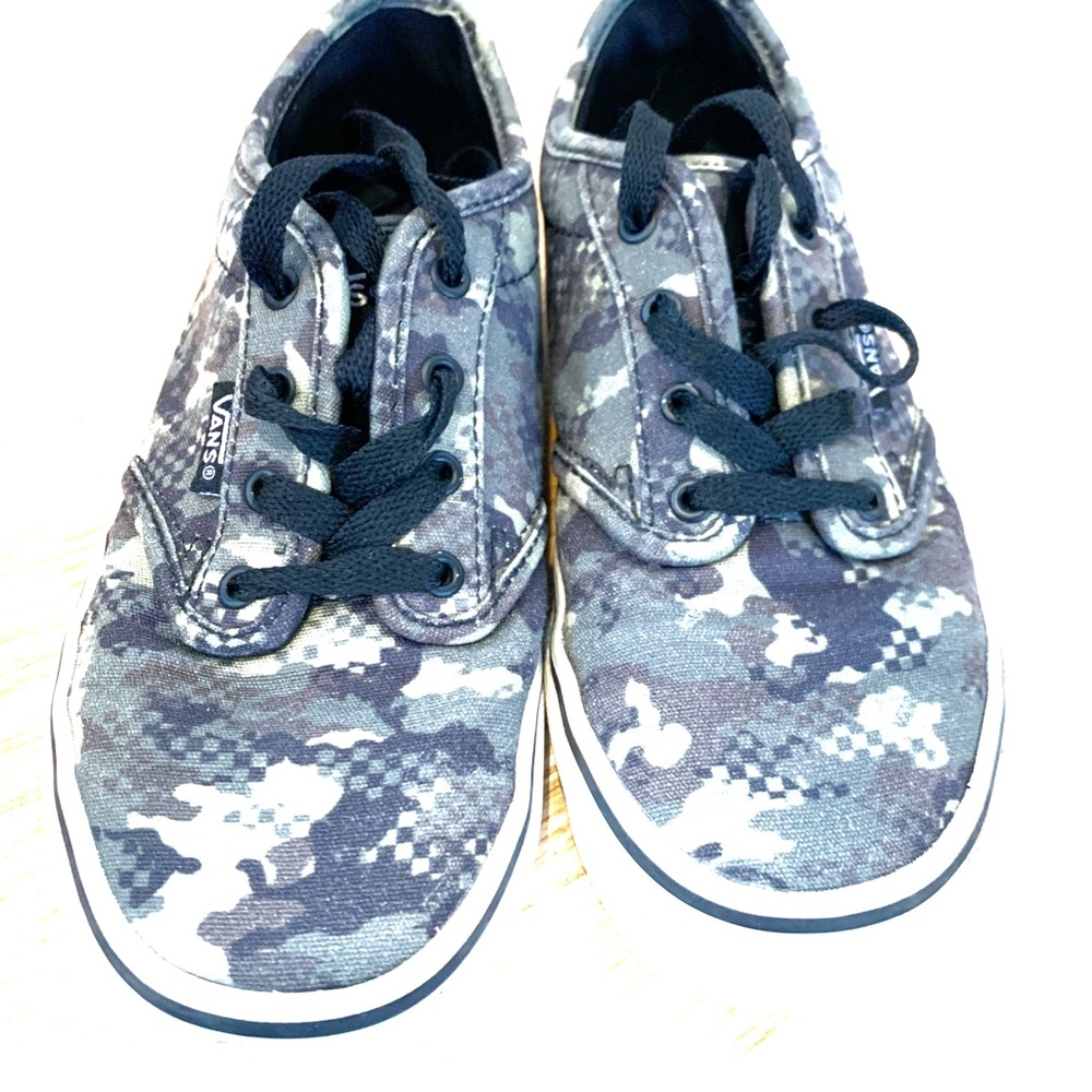 VANS youth 3 camo lace sneakers
